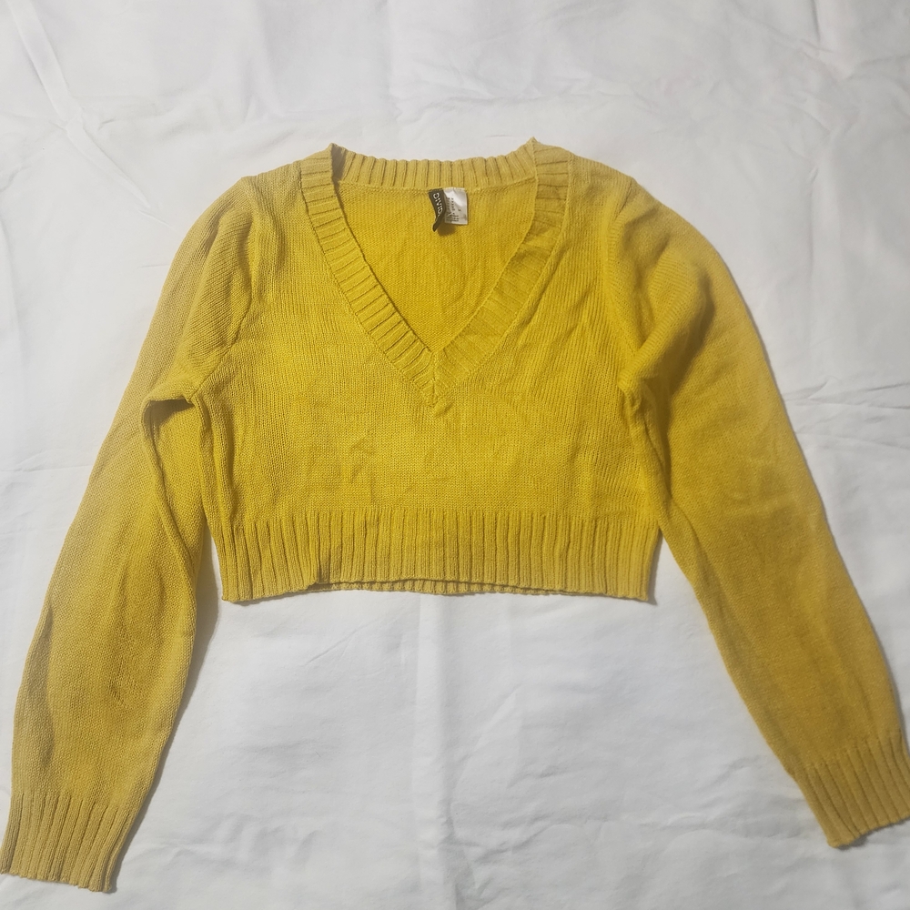 H&M Mustard V-Neck Cropped Sweater